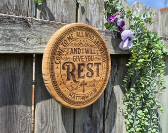 Letrero de madera con versículo bíblico – Mateo 11:28 "Yo os haré descansar" Placa de pino