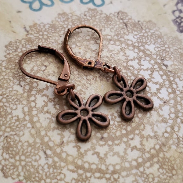 Minimal Boho Copper Flower Earrings, Flower Earrings, Copper Daisy Earrings, Woodland Earrings