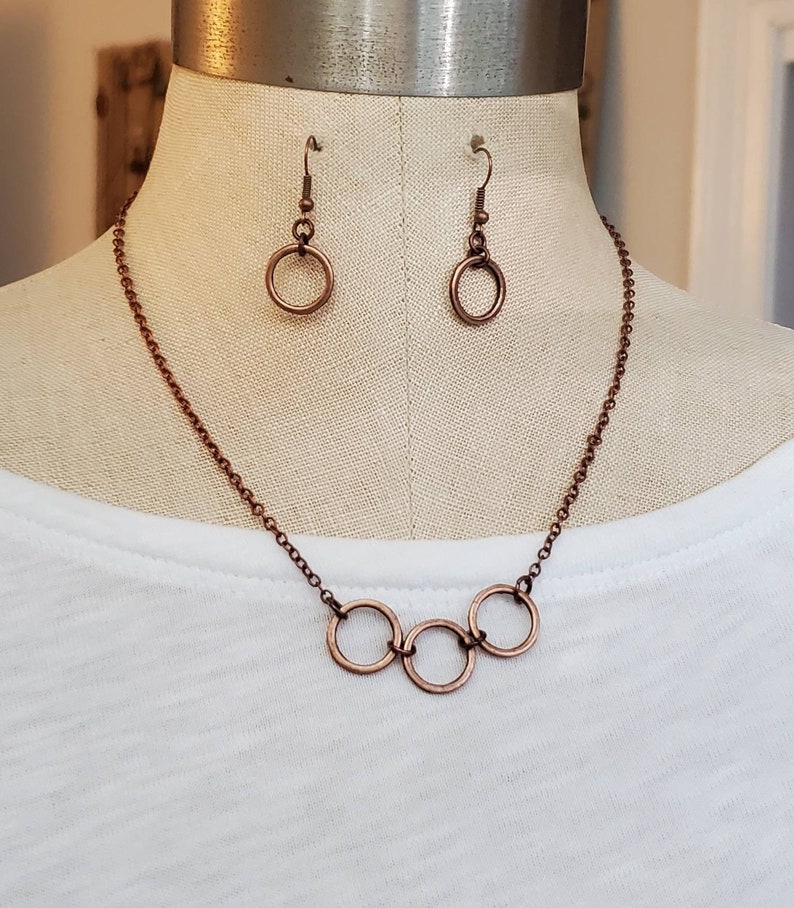 Minimal Copper Ring Necklace, Antiqued Copper Bib Necklace, Copper Ring Necklace, Short Copper Necklace, Minimal, Rustic image 4