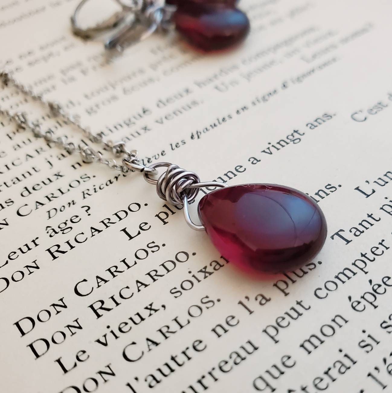 Garnet Red Czech Glass Pendant Necklace, Bloodstone Red Garnet Red Czech Glass Pendant Necklace, Bloodstone Red