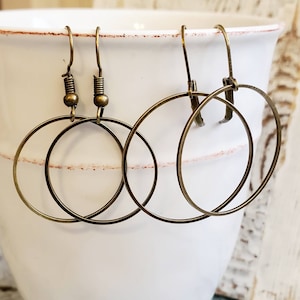 Minimal Antiqued Brass Hoop Earrings, Brass Ring Drop Earrings, Bronze Circle Earrings, 30mm open ring earrings, 25mm open ring earrings