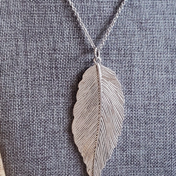 Long Silver Leaf Pendant Necklace, Silver Leaf Pendant, Long Silver Layering Necklace, Long Boho Stainless Steel Necklace, Layering Necklace