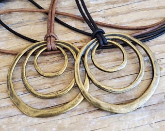 Boho Leather Bronze Pendant Necklace in Brown or Black, Boho Vintage Brass Multiple Circle Pendant on Leather, Adjustable, Stacked Circle