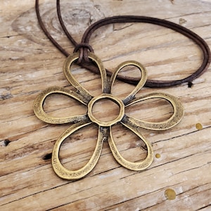 Long Boho Leather Bronze Groovy Flower Pendant Necklace, Boho Vintage Brass Oversized Flower Pendant on Leather, Adjustable