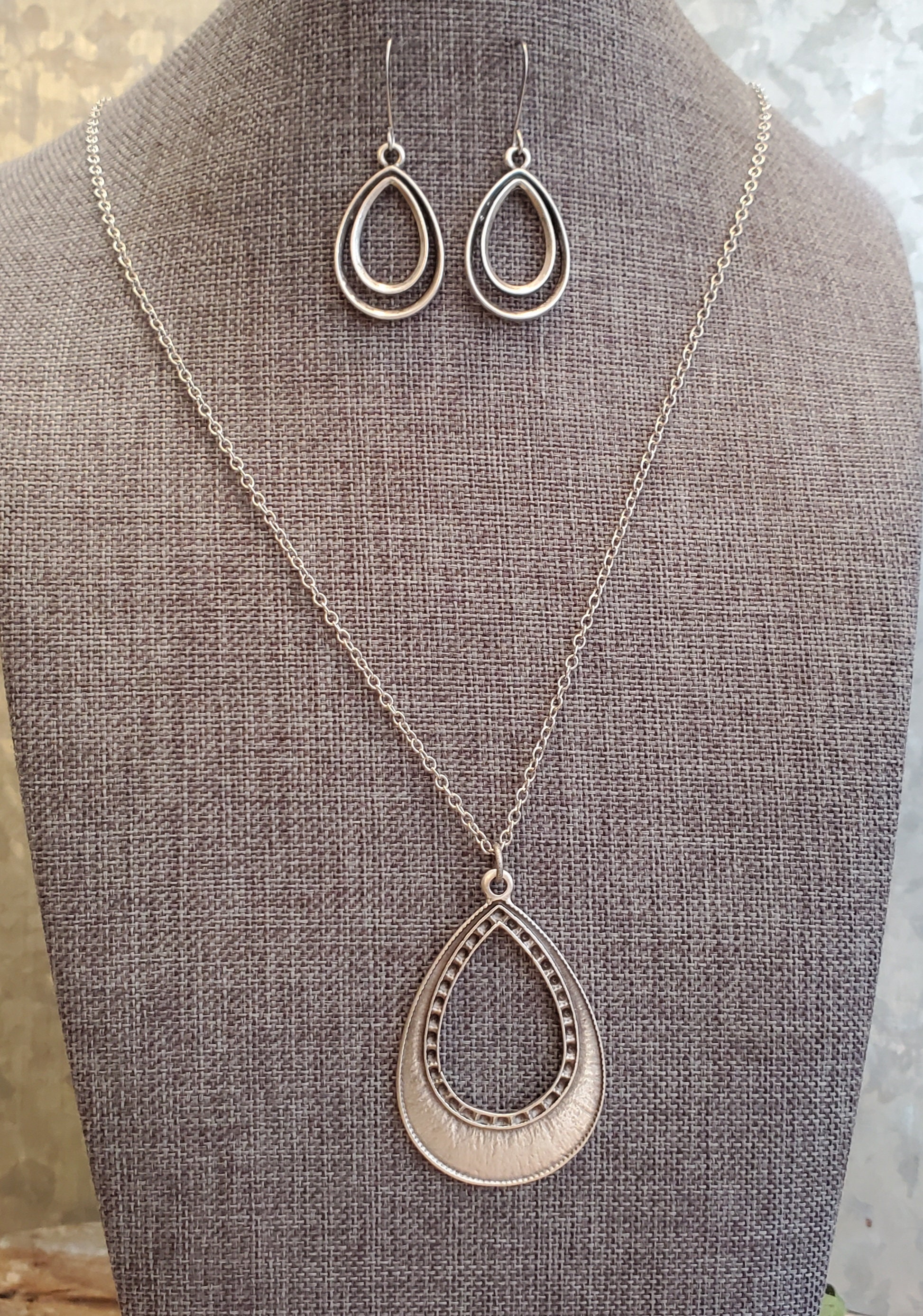 Boucles D'oreilles Pendantes En Argent 925 - Forme Double Larme Légère - Longueur 41.65 Mm