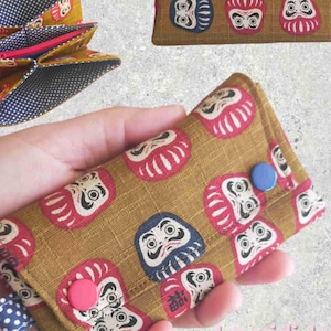Cartera pequeña con tela japonesa/ perfecta para viajar, viajar / Cartera compacta / tela kimono / DARUMA