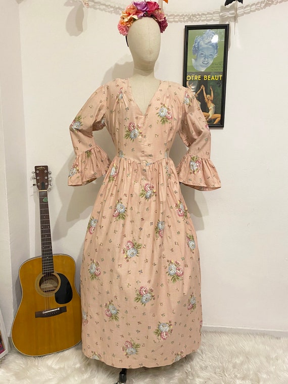 1970s-1980s Romantic Prairie Floral Maxi Dress, 19