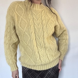 1990s Mohair Sweater, Vintage Cableknit Sweater, Yellow Mohair Sweater, Vintage Fisherman Sweater, 90s Cozy Sweater, Mohair Sweater, Medium