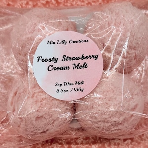 Frosty Strawberry Cream Wax Melts: Sweet Scented Home Fragrance