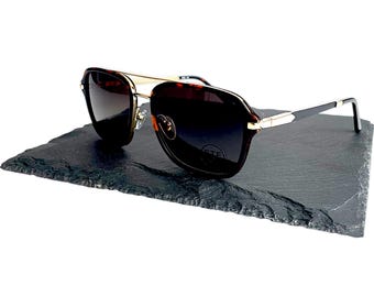 Lunettes de soleil en acétate écaille de tortue : verres polarisés dégradés, accents métalliques