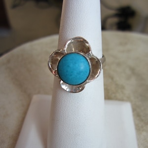 Four petal turquoise flower ring
