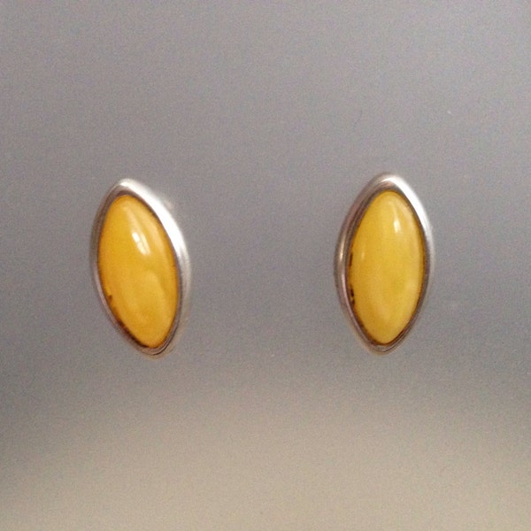 Vintage Milky Amber Earrings