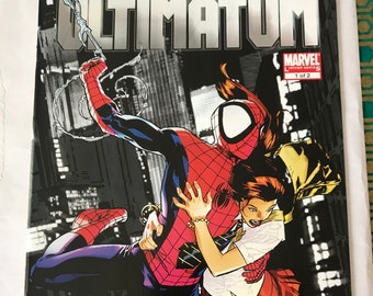Ultimate Spider-Man Requiem #1: Bendis, Bagley, Immonen (VF/Near Mint)