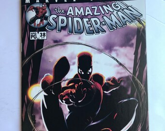 Amazing Spiderman 38 - One of the best covers EVER! (J. Michael Straczynski, VF/NM Condition, Marvel Comic Book, Stan Lee)