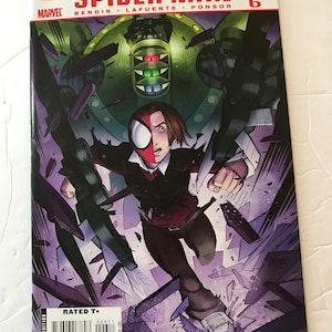 Ultimate Spider-Man 6 - First Print  (Brian Michael Bendis, VF/Near Mint Condition, Second Series, Marvel Comics, Miles Morales)