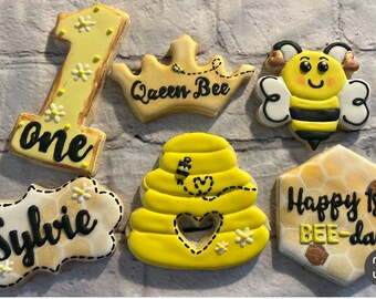 Bee Sugar Cookies: Custom Royal Icing, One Dozen