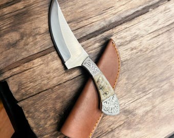 Custom and handmade skinner knife 440c steel engraved