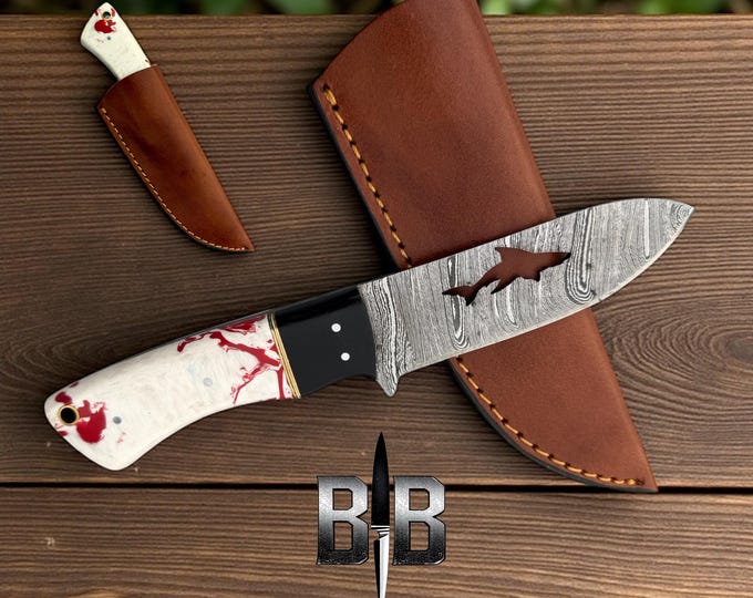 Handmade Damascus steel camping hunting knife fishing knife Full tang  acrylic resin sheet Cutout design blade shark