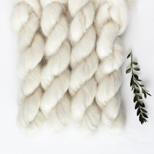 Fil de dentelle de soie kid mohair crème clair, 50 g 459 yd
