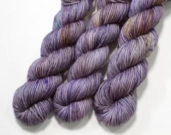 PERLE Chunky SW Merino 100g 136 yds lilac, purple, mauve, speckles