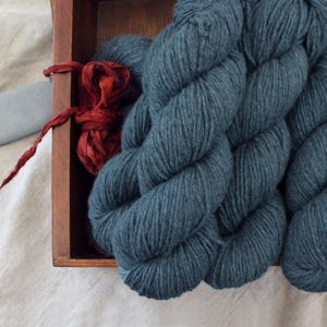 OCEAN HEATHER blue green gray DK 100% Cashmere yarn 55g  199yd