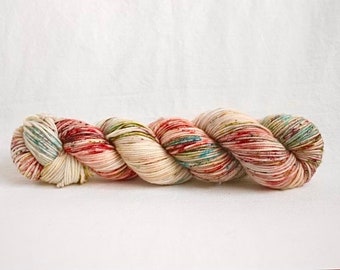 Classic DK, Tea Cakes, 100g 231 yards