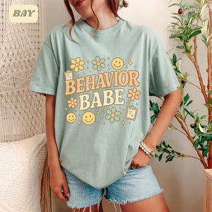 Behavior Babe Comfort Colors T-Shirt | Retro ABA Therapist Shirt | RBT Bcba Tee | Cute Groovy Graphic Tee | ABA gift for women