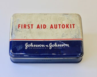 À proximité de Complete Johnson - Johnson First Aid Autokit, Car First Aid Kit, Medical Kit, Emergency Kit, Vintage 1940s