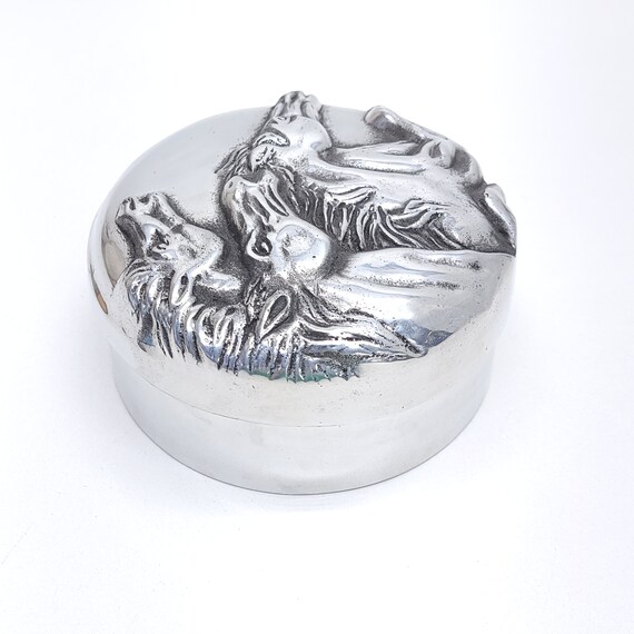 Vintage Equestrian Jewelry Box, Round Silver Meta… - image 7