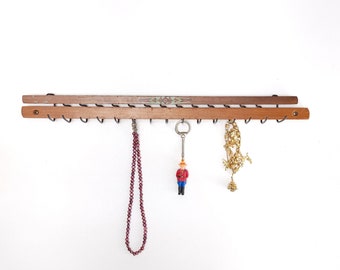 Vintage Wooden Wood Tie Rack Jewelry Display Necklace Hanger Wall Mount Collapsible MCM Key Catch