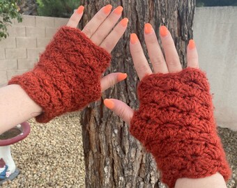 Adriana Gloves- Pattern for Fingerless Crocheted Gloves