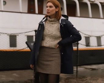 Handmade Chunky Turtleneck Sweater in Oatmeal Tweed – Cozy Winter Knit