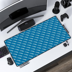 Lumon Industries Schreibtischunterlage | Ablösung Mousepad Krabbeldecke | Corporate TV-Show DeskMat Geschenk | Große rutschfeste Mausunterlage
