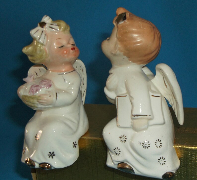 Vintage Pair Commodore Japan Ceramic Kissing Angels Shelf Etsy