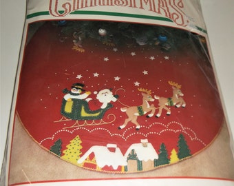 Bucilla CHRISTMAS ARK Felt Home Decor Kit 85333 14x11x6 when complete New/Unopened Bucilla CHRISTMAS ARK Felt Home Decor Kit 85333 14x11x6 when complete New/Unopened