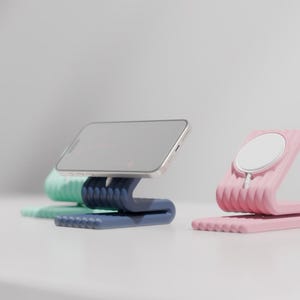 Modern MagSafe Stand for iPhone – Perfect for StandBy Mode