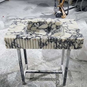 Calacatta Viola Marble wall mount sink — front view (photo 2)