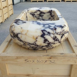 Calacatta Viola Marble wall mount sink — front view (photo 14)