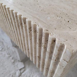 Beige Travertine fluted vessel sink — close-up of marble veining (photo 12)