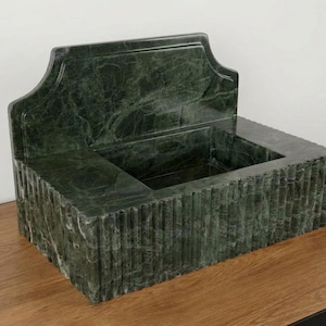 Verde Grünes Marmorwaschbecken mit Aufkantung, geriffeltes Steinbecken, Wandwaschbecken, kundenspezifischer Naturstein-Waschtisch