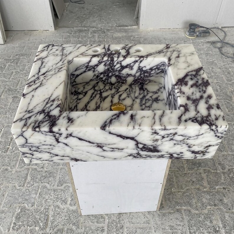 Calacatta Viola Marble wall mount sink — front view (photo 12)