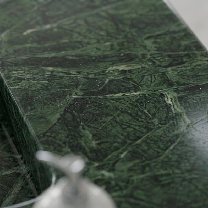 Verde Marble wall mount sink — close-up of marble veining (photo 14)
