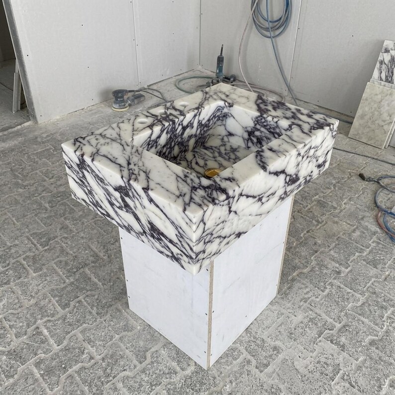 Calacatta Viola Marble wall mount sink — full wide shot (photo 17)