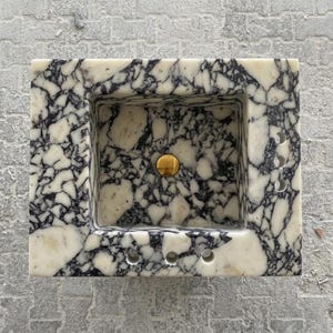 Calacatta Viola Marble wall mount sink — bird's eye view (photo 19)