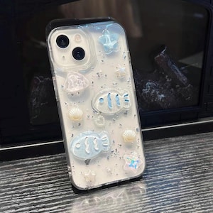 3D Ocean Theme iPhone Case – Cute Fish & Seashell Design with Glitter, Clear Resin Phone Case for iPhone 16 15 14 13 12 11