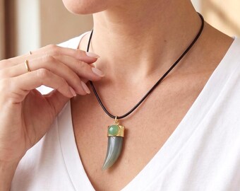 Gemstone Horn Necklace, 18K Gold Plated Vintage Style Necklace, Green Jade Pendant Necklace, Protective Jewelry, Unique Gift For Her