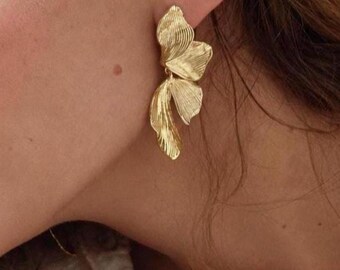 Gold Ginkgo Leaf Statement Earrings, Lightweight Floral Drop Earrings, Gold Petal Earrings, Bridal Statement Jewelry, Wedding Guest Gift