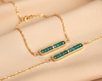 March Birthstone Crystal Bar Necklace, Personalized Dainty Gold Birthday Jewelry, Meaningful Gift for Mom Wife Sibling Girlfriend Bestie