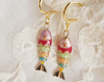 Articulated Rainbow Fish Gold Huggie Hoop Earrings, Fun Jewelry Gift For Mom Sisters Grandma Daughter Teacher