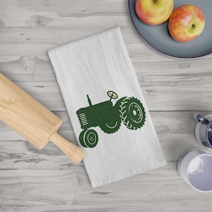 Rustic Tractor Tea Towel - Farmhouse Kitchen Decor, Gift for Farmers, Country Home, Rustic Kitchen Accessory
